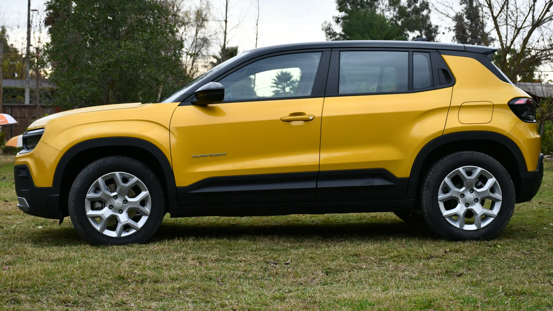 Jeep Avenger Altitud - vista 2 - detalle exterior